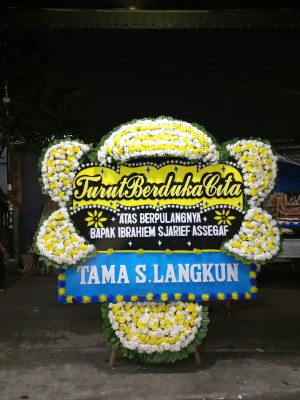Papan Bunga Duka di Tenayan Raya